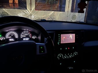 Jeep Grand Cherokee - 9