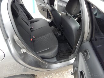 Peugeot 206 + 1.4 Legend - 9