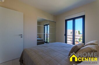 NA PREDAJ kamenná vila /400 m² / s výhľadom na more, ostrov  - 9