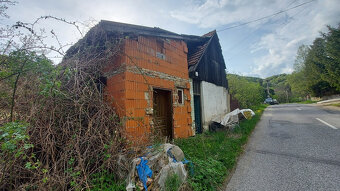 ZNÍŽENÁ CENA - pozemok v obci Uhliská o výmere 2852 m2 - 9