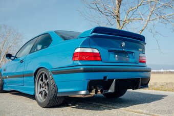 BMW M3 3.2 (E36) Japan - 9