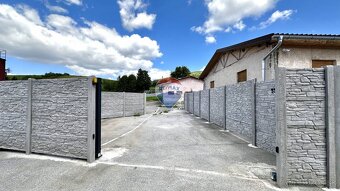 Budova 313m2, pozemok 2348m2, pri Hanušovciach nad Topľou - 9