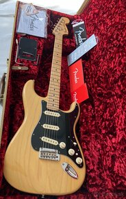 Fender Stratocaster Deluxe - 9