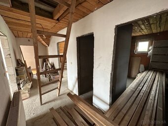 Rodinný dom v Námestove, REZERVOVANÉ - 9