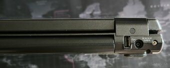 SONY VAIO VGN-AR71L - 9