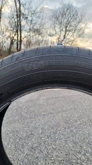 GoodYear EFFICIENTGRIP PERFORMANCE - 9