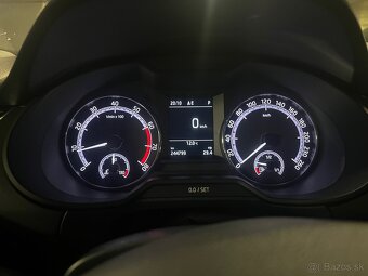 Skoda octavia combi 2019 automat 110KW Benzin - 9