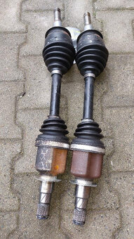 Poloosa,brzdič,těhlice Nissan Navara/Nissan Pathfinder - 9