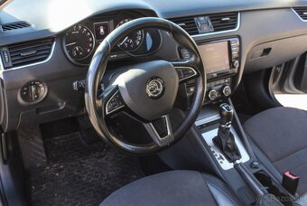 Škoda Octavia Combi 2.0 TDI Ambition DSG - 9