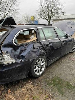 BMW E61, r.v. 3/2005 (havarovany) - 9