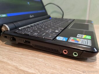 Asus Eee PC 901, model EEEPC901-BK009X, s puzdrom - 9