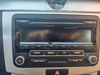 VW PASSAT 1.6TDi BlueMotion B7 R,v 2014 - 9