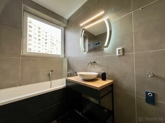Komplet zrekonštruovaný 3 izb byt 80m2 s balkónom Trnava - 9