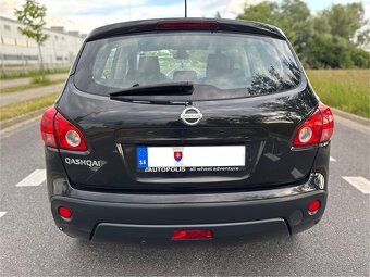 NISSAN QASHQAI 1.6i Nová STK - 9
