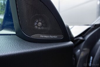 BMW M240i xDrive - 9