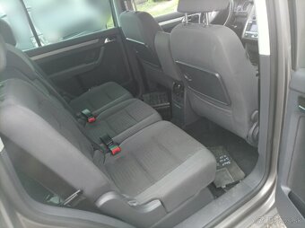 Rozpredám na ND Volkswagen Touran 2.0 benzín CNG - 9
