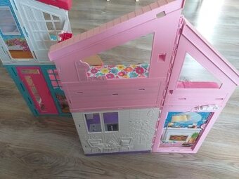 Barbie domček Dom v Malibu, bábika Daisy zdarma - 9