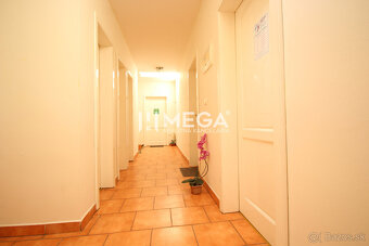 NA PREDAJ: Komerčný objekt vo výbornej lokalite mesta Vranov - 9