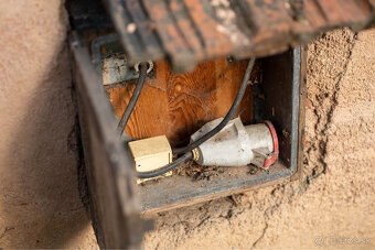 Rovinatý stavebný pozemok v centre | Moldava nad Bodvou - 9