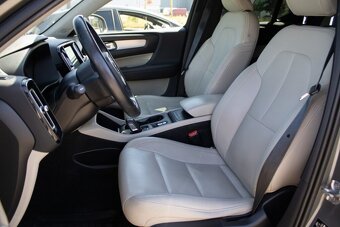 Volvo XC40 D4 Momentum (2018) - 9