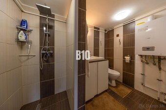 NÁDHERNÁ ROMANTICKÁ chata v príjemnom prostredí obce PLAVECK - 9