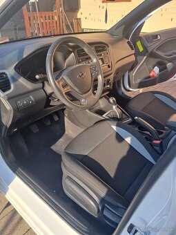 Hyundai i20 - 9