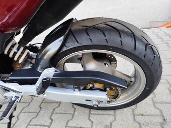 Honda Hornet CB 600F - 9
