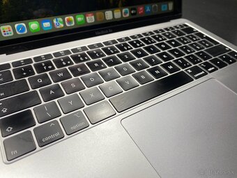 Macbook Air 2019 - 9