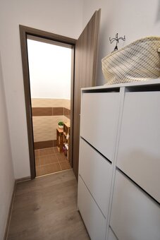 Slovenský Grob: 1 izbový byt s parkovacím státim - 9