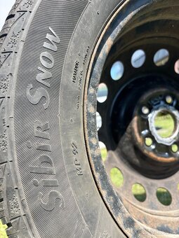 Predám zimné obutie s diskami s TPMS - 9