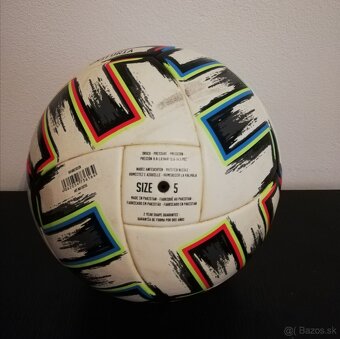 Predam futbalove lopty Adidas OMB / Pro - 9