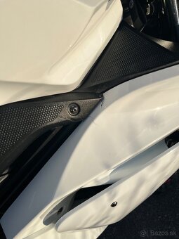 Predám Yamaha yzf r125 - 9