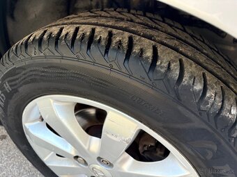 Toyota Yaris 1.33 VVT-i • 74kW • 2011 • STK/EK 03/2027 - 9