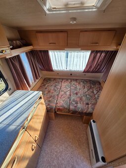 Obytný príves Adria Prima 330 - Predstan, kurenie - 9