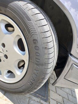 Mercedes W 124 E 250 D (20 ventil) 83 KW rok 1994 - 9