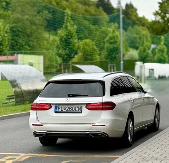 Mercedes E220d kombi automat - 9