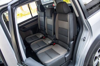 Volkswagen Touran Cross 2.0 TDI Webasto 7 miestne - 9