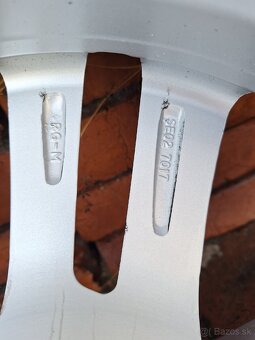 5x112 R17 215/65 - 9