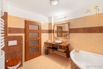 Priestranný dom v lone prírody - 9