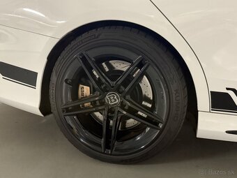 Mercedes benz - AMG C63 - 9