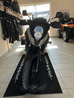 Suzuki DL650 V-Strom - 9