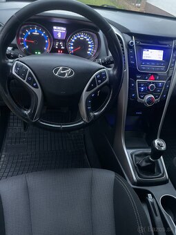 Hyundai i30 CW 1.6 Crdi, 81kw (2014) - 9