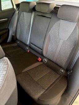 Predam Skoda Octavia Combi Style 2.0 TDI manual - 9