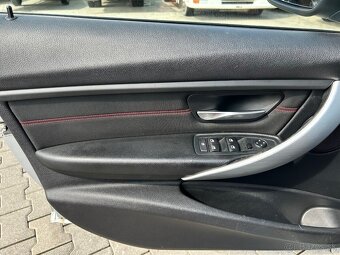 BMW Rad 3 Touring 320i A/T - 9