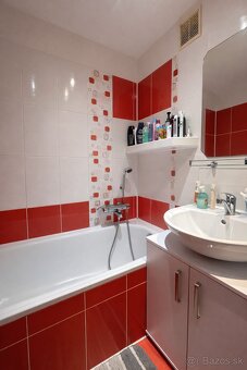 výnimočný 4 izbový byt Brezno - 9