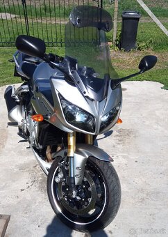 Yamaha FZ1 - 9