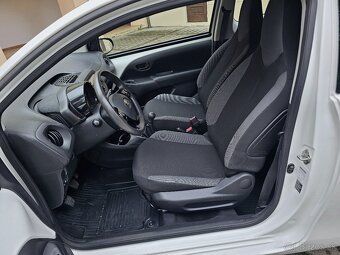 Toyota Aygo 1.0 VVT-i M5 X-PLAY LED LTA PCS Originál KM - 9
