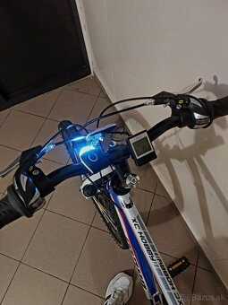 Horský odpruž bicykel stav novy pár krát použitý - 9