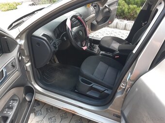 Predám škodu octavia - 9
