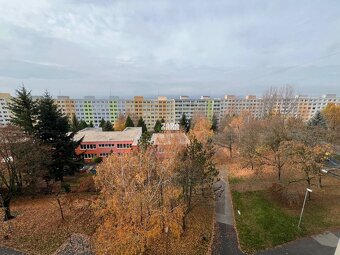 FURČA - KROSNIANSKA - 3 izbový byt pražský typ, 70 m2 + logg - 9